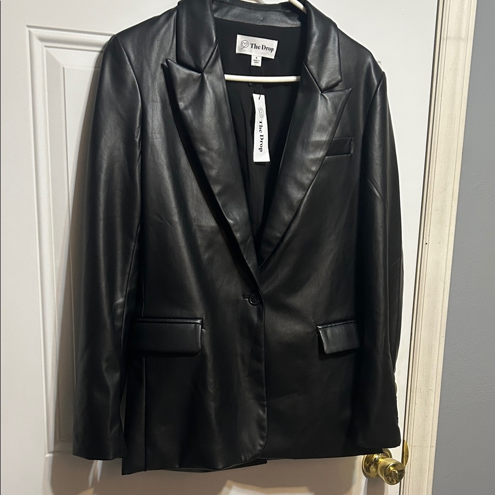 The Drop Women's Sleek Black Blazer - Picture 1 of 13